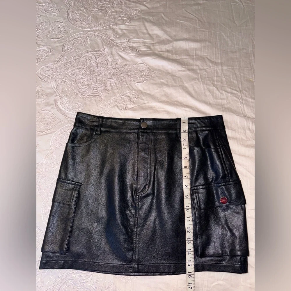 Fashion Nova Always On The Cargo Faux Leather Mini Skirt Black Size L